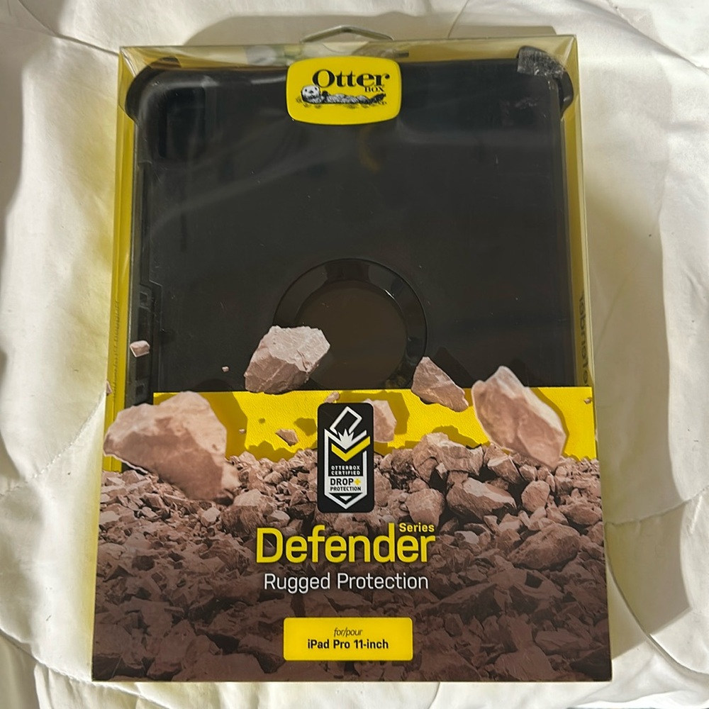 OTTERBOX DEFENDER CASE FOR IPAD PRO 11-INCH